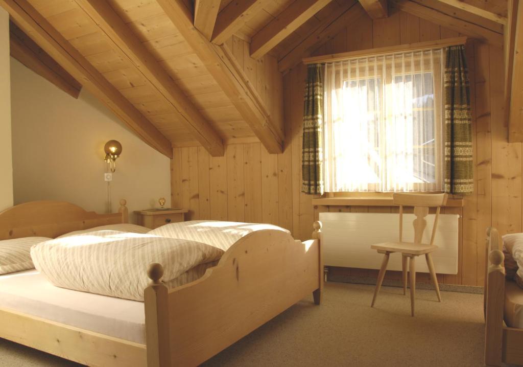 Casa Toedi Restaurant Hotel Trun Room photo